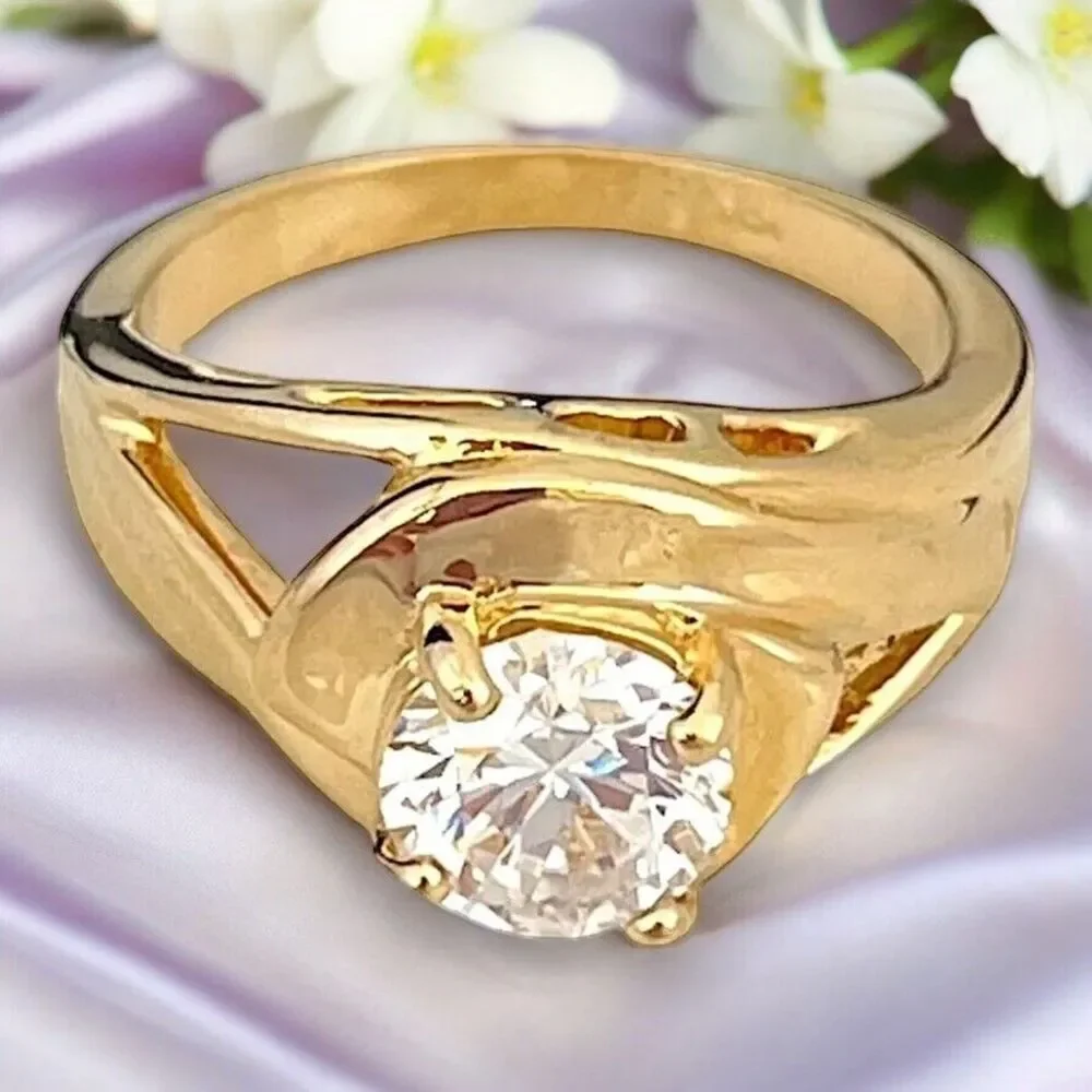 Vintage 1970s Ring Size 8 CZ Solitaire Openwork Gold Plated Band - 14R